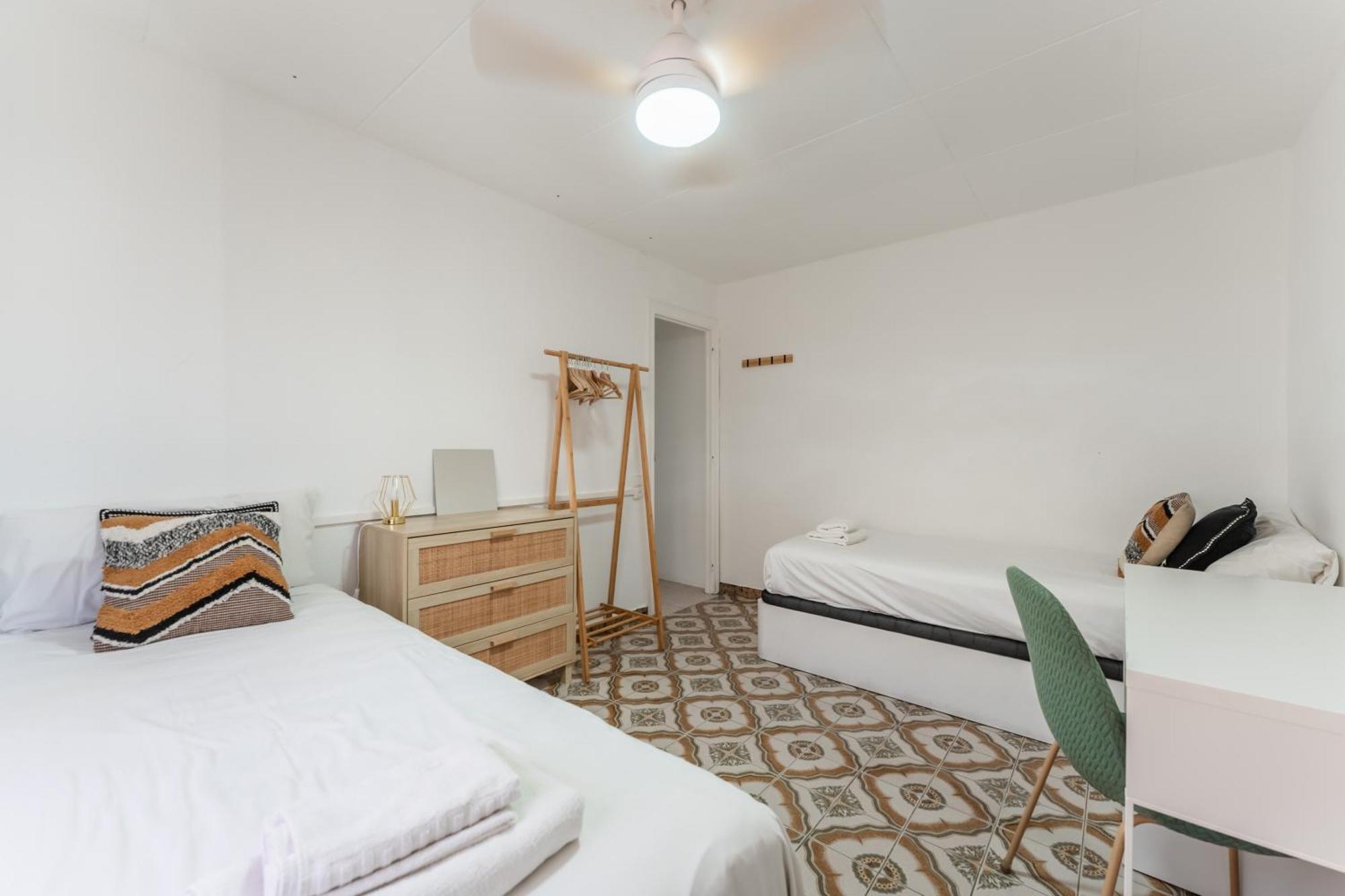 Feel Welcome Barcelona 10 Cornellà de Llobregat Eksteriør bilde